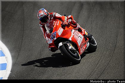 stoner_04_motogp_usa_lagunaseca2009.jpg