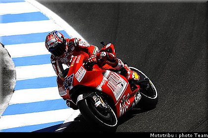 stoner_05_motogp_usa_lagunaseca2009.jpg