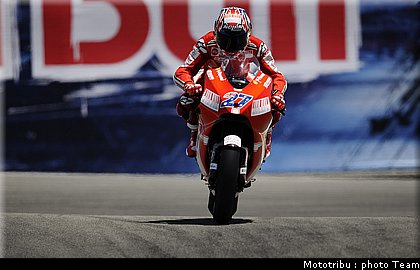 stoner_06_motogp_usa_lagunaseca2009.jpg
