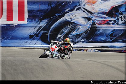 talmacsi_03_motogp_usa_lagunaseca2009.jpg