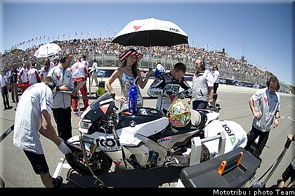 talmacsi_07_motogp_usa_lagunaseca2009.jpg