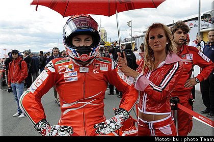 pitbabes_motogp_allemagne2009_14.JPG