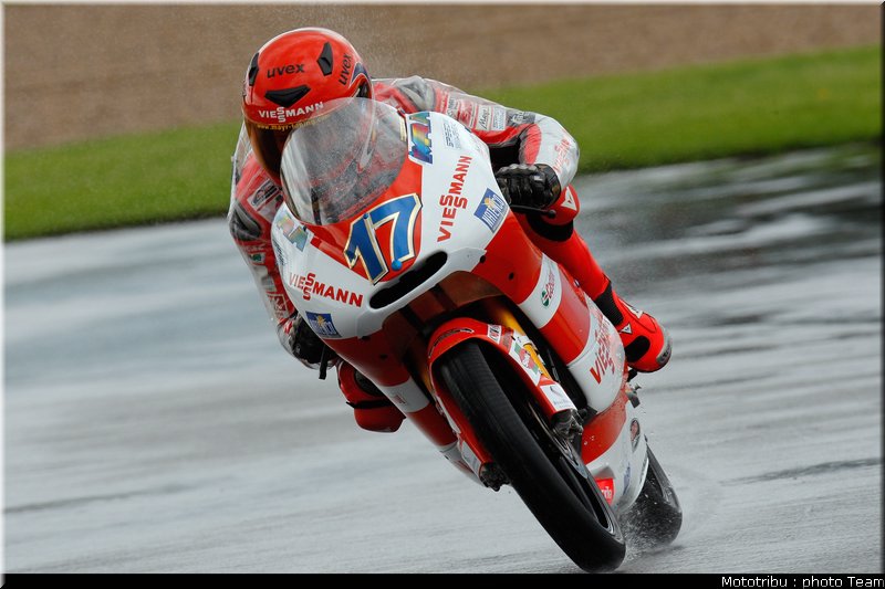 125_bradl_08_motogp_donington2009