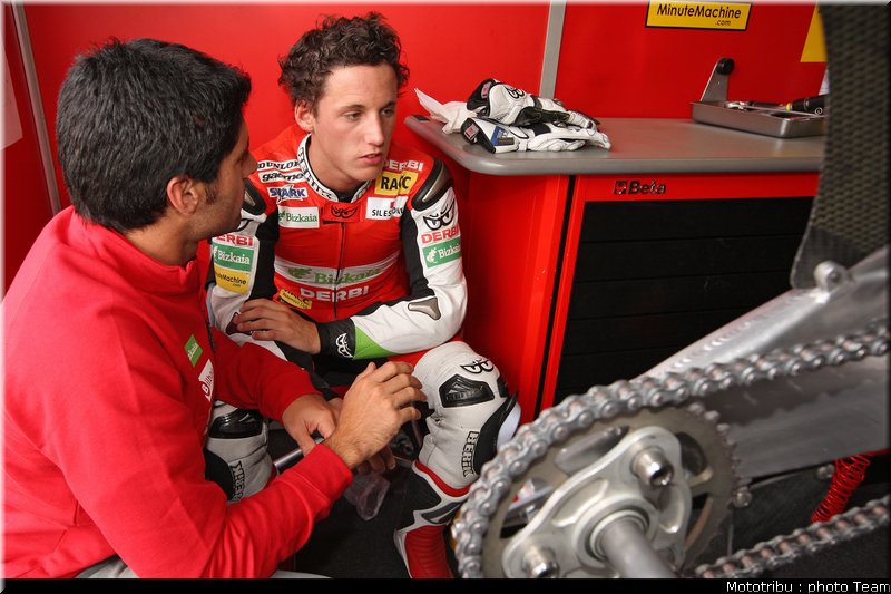 125_espargaro_1_motogp_donington2009