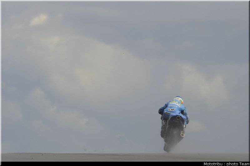 motogp_capirossi_07_donington2009