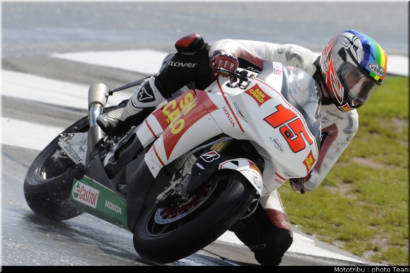 motogp_deangelis_07_donington2009