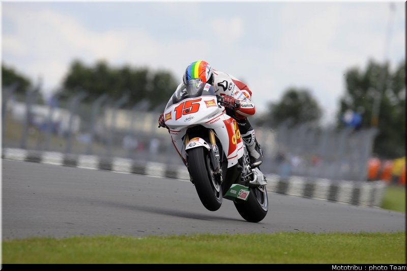 motogp_deangelis_15_donington2009