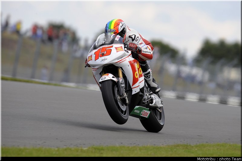 motogp_deangelis_16_donington2009