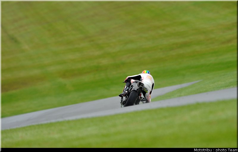 motogp_deangelis_18_donington2009