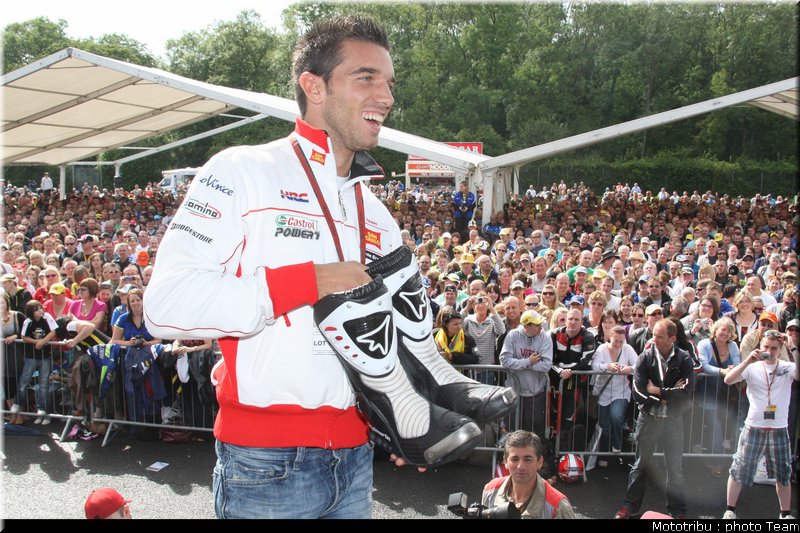 motogp_deangelis_24_donington2009