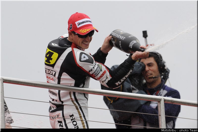 motogp_depuniet_06_donington2009
