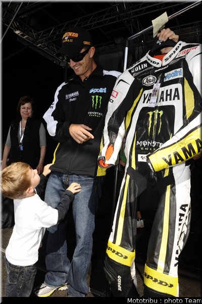 motogp_edwards_03_donington2009