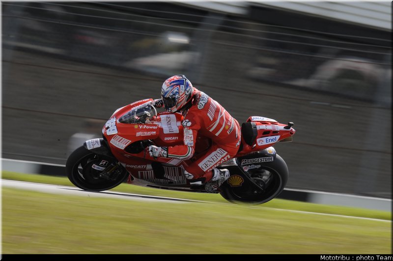 motogp_hayden_01_donington2009