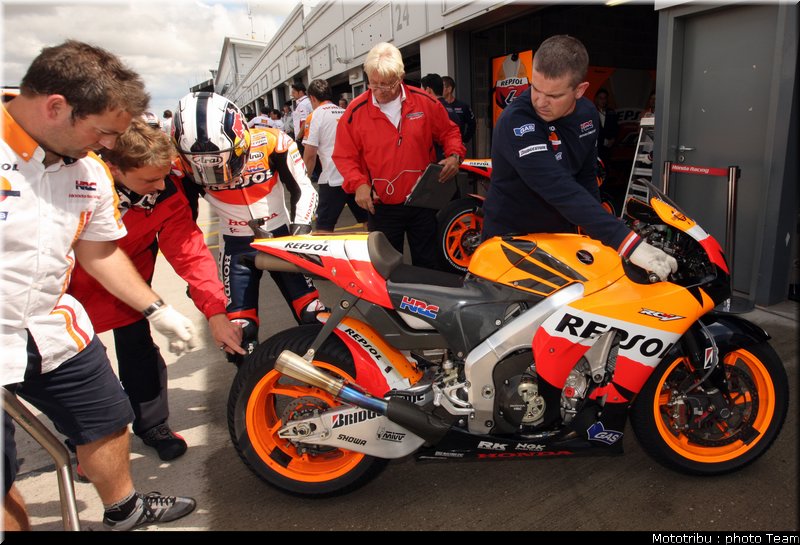 motogp_pedrosa_11_donington2009