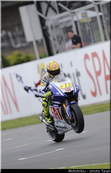 motogp_rossi_12_donington2009
