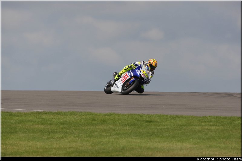 motogp_rossi_17_donington2009