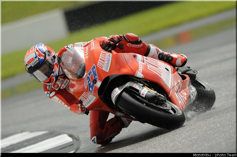 motogp_stoner_02_donington2009
