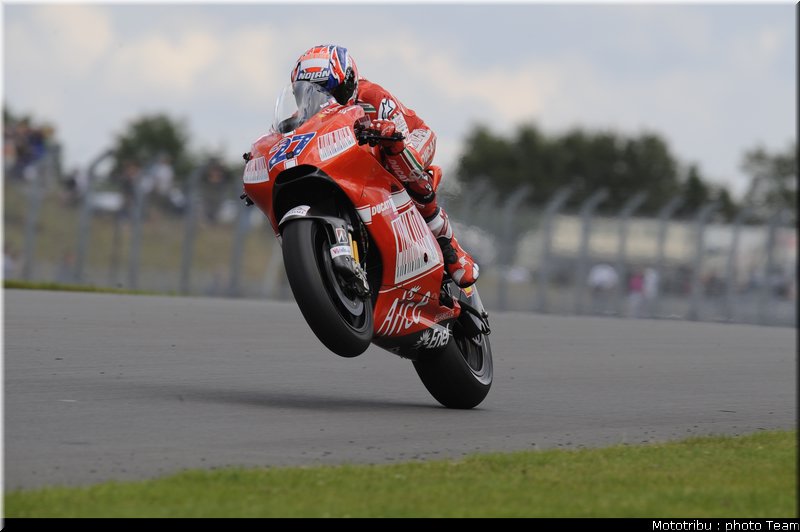 motogp_stoner_08_donington2009