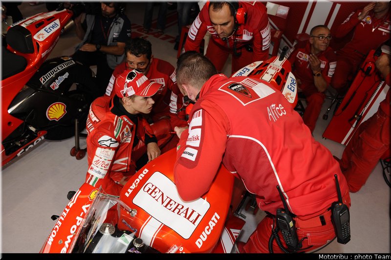 motogp_stoner_12_donington2009