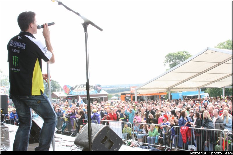 motogp_toseland_01_donington2009