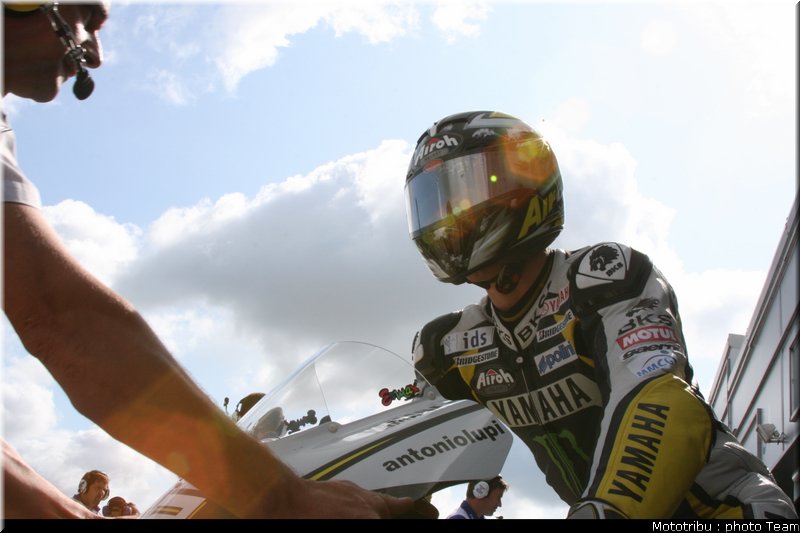 motogp_toseland_17_donington2009