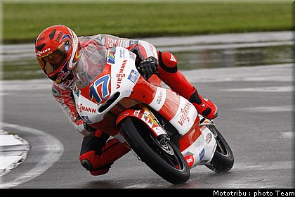 125_bradl_07_motogp_donington2009.jpg