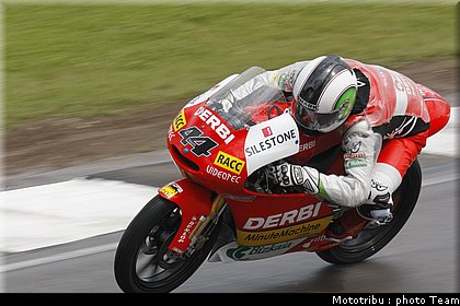 125_espargaro_4_motogp_donington2009.jpg