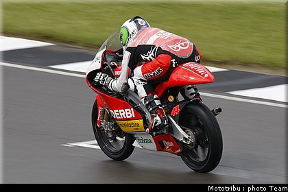 125_espargaro_5_motogp_donington2009.jpg