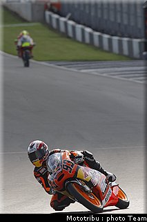 125_marquez_5_motogp_donington2009.jpg