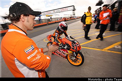 125_marquez_8_motogp_donington2009.jpg