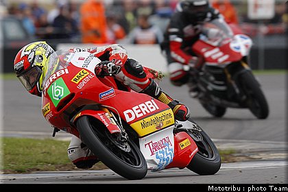 125_olive_4_motogp_donington2009.jpg