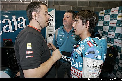 125_simon_08_motogp_donington2009.jpg