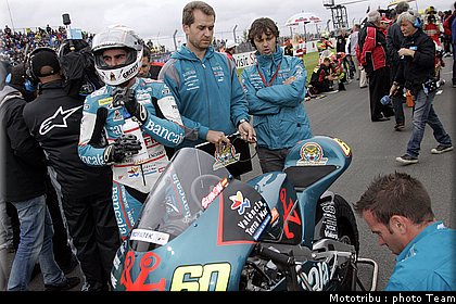125_simon_12_motogp_donington2009.jpg