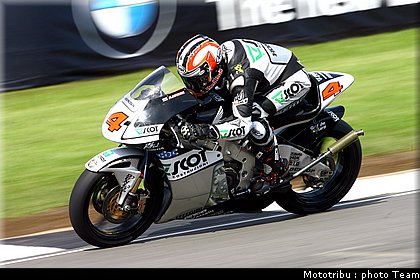 250_aoyama_motogp_donington2009.jpg