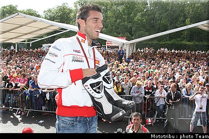 motogp_deangelis_24_donington2009.jpg