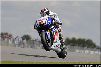 motogp_lorenzo_07_donington2009.jpg