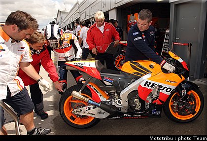 motogp_pedrosa_11_donington2009.jpg