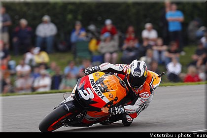 motogp_pedrosa_16_donington2009.jpg