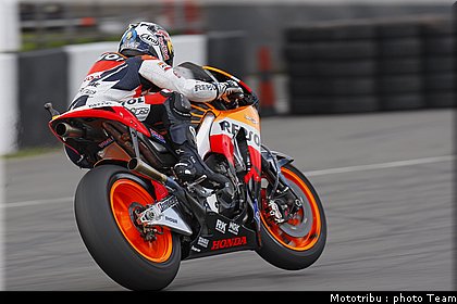 motogp_pedrosa_17_donington2009.jpg