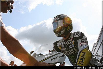 motogp_toseland_17_donington2009.jpg