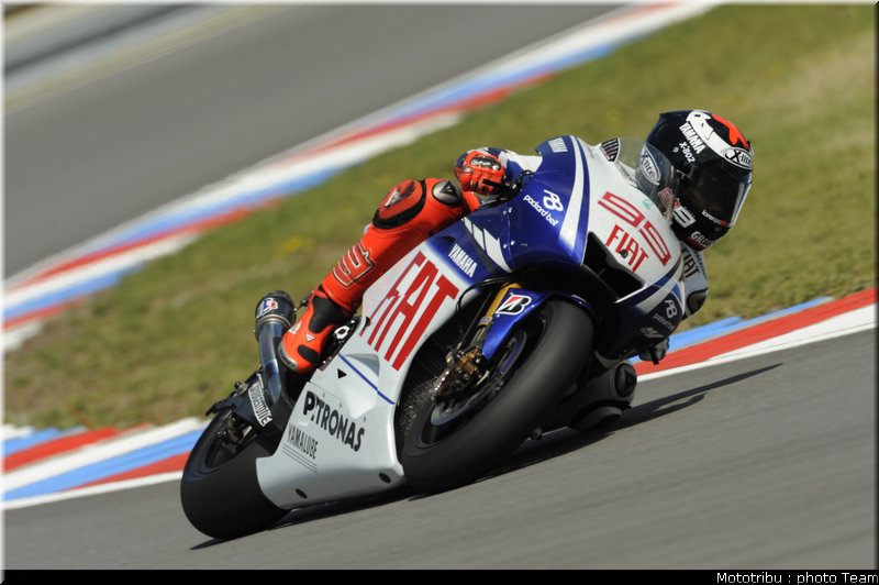 motogp_lorenzo_1_brno_2009