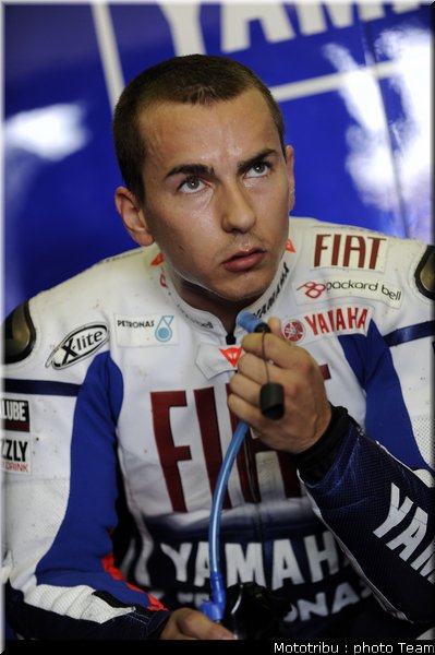 motogp_lorenzo_3_brno_2009