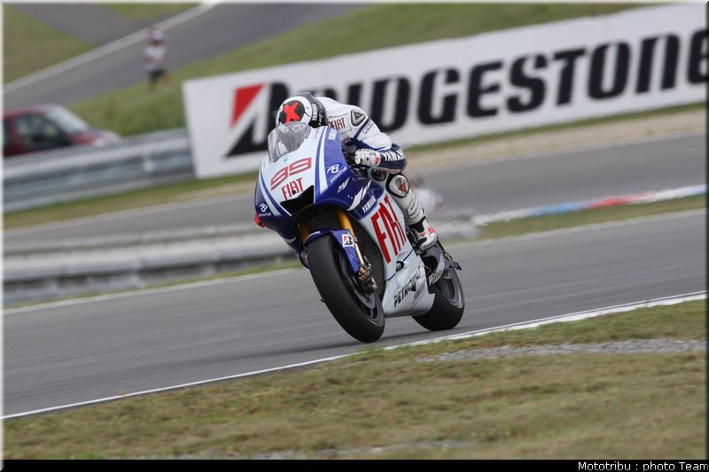 motogp_lorenzo_9_brno_2009