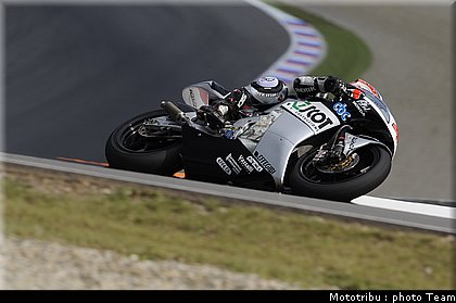 250_aoyama_6_brno_2009.jpg