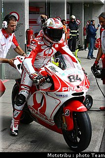 motogp_fabrizio_07_brno_2009.jpg