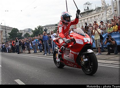 motogp_hayden_06_brno_2009.jpg