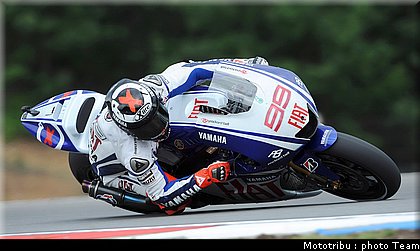 motogp_lorenzo_7_brno_2009.jpg