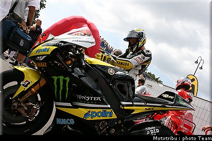 motogp_toseland_01_brno_2009.jpg