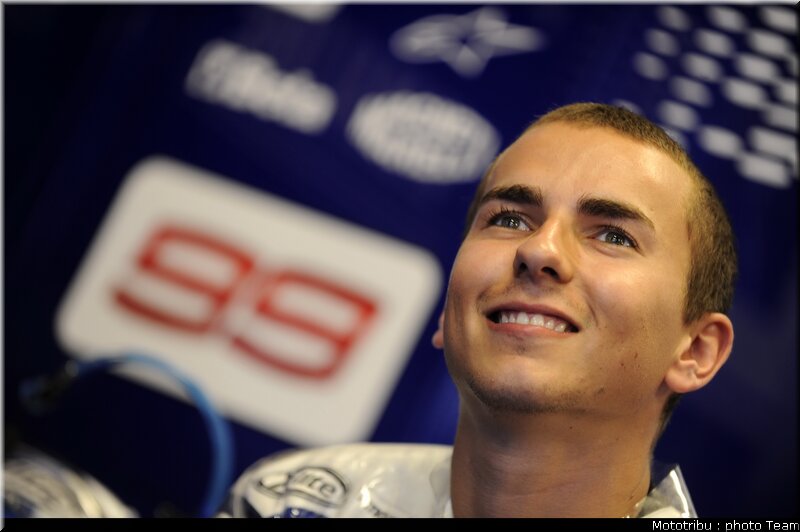 motogp_lorenzo_018_indianapolis_2009