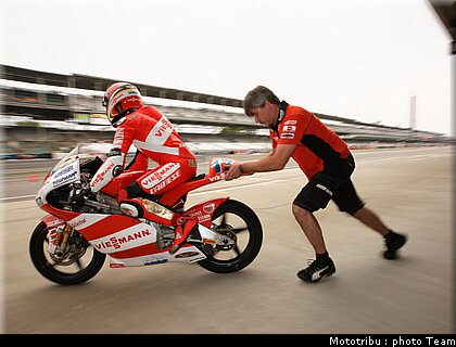 125_bradl_2_indianapolis_2009.jpg